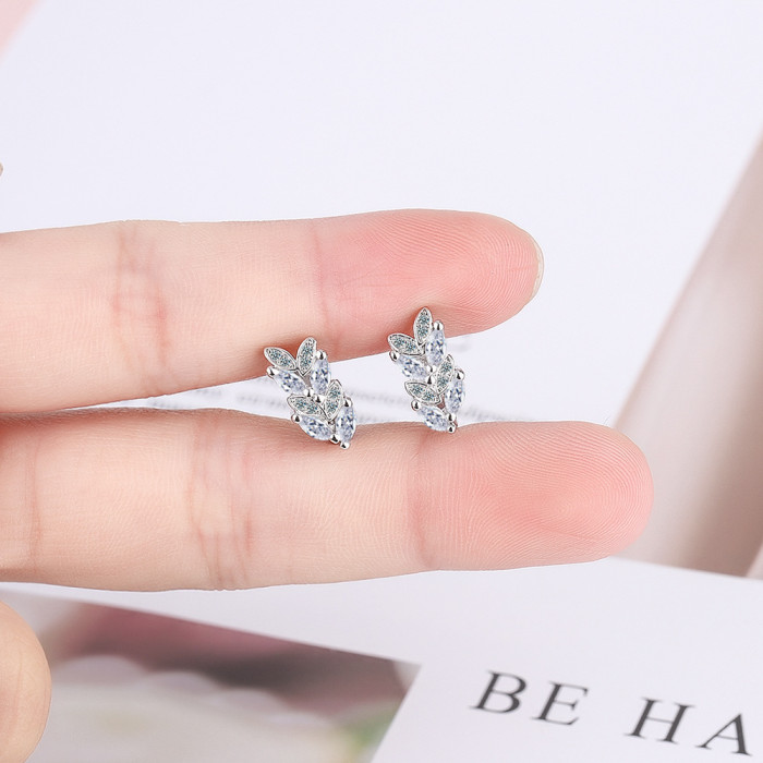 Wholesale Olive Branch Leaves Clip On Earring Leaves Fashion Women Gift 652