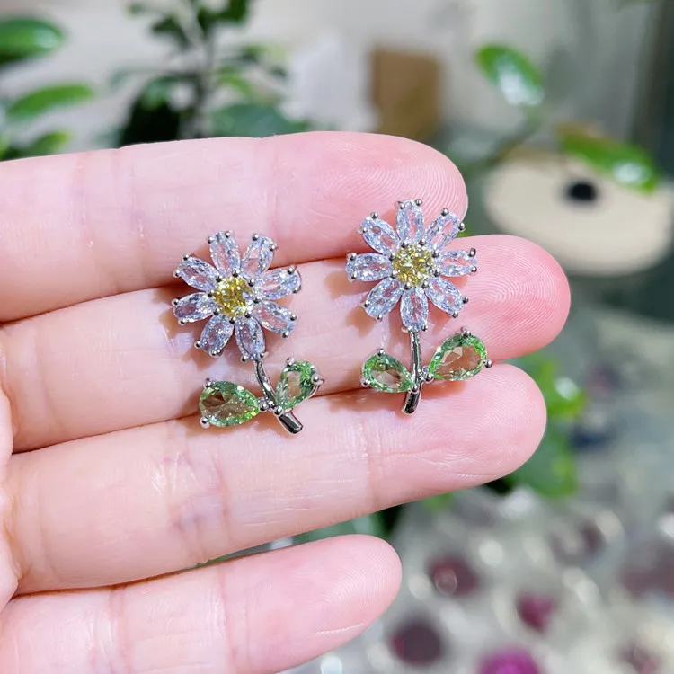 Wholesale Daisy Stud Earrings 925 Stud Earring Women Gift 1648
