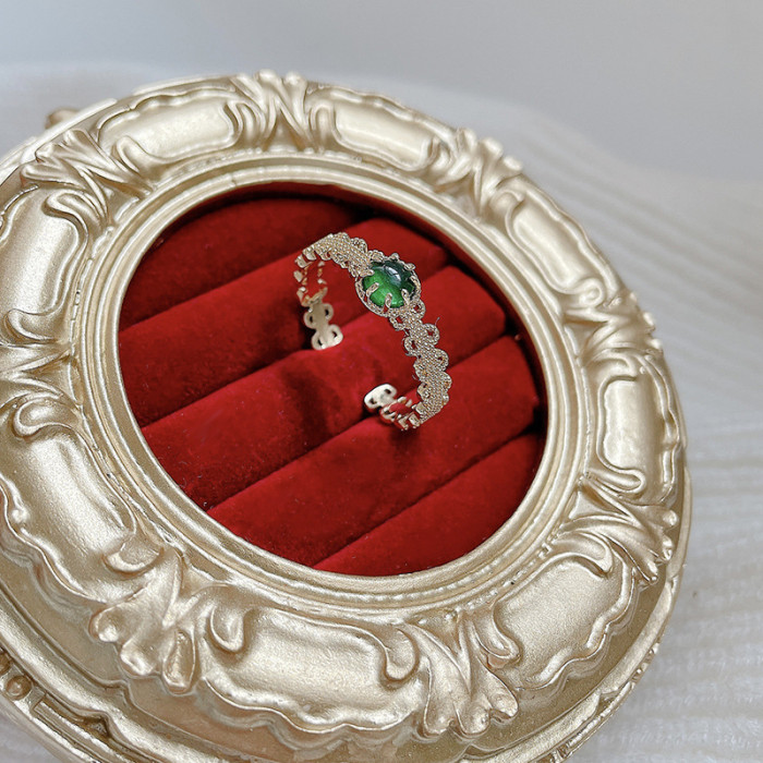Wholesale Emerald Square Diamond Ring Female Stylish Index Finger Ring Jewelry Gift