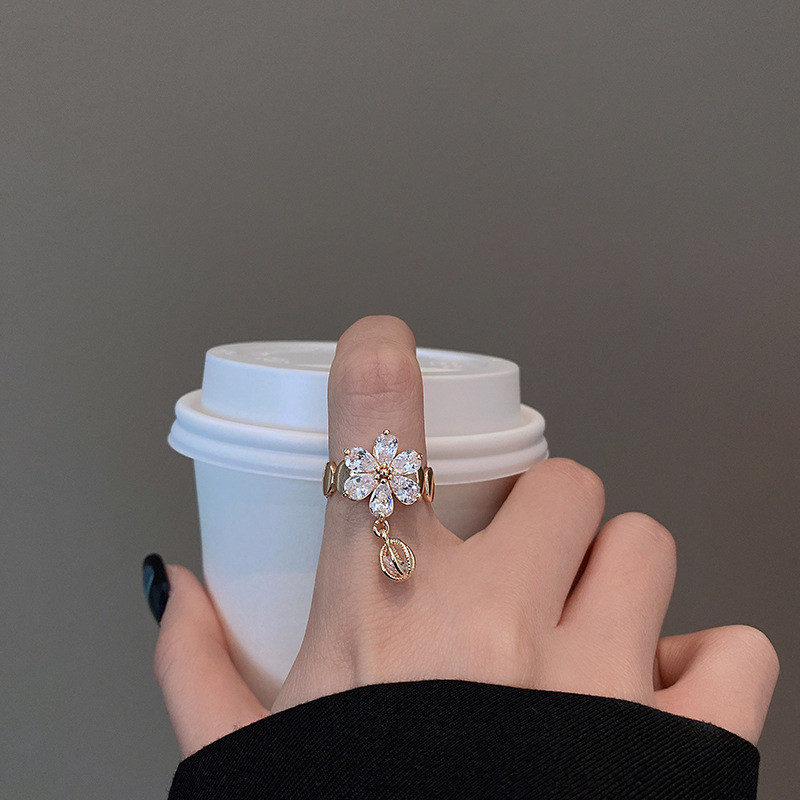 Wholesale Fashion Zircon Flower Open Index Finger Ring Adjust Ring Accessories Jewelry Women Gift