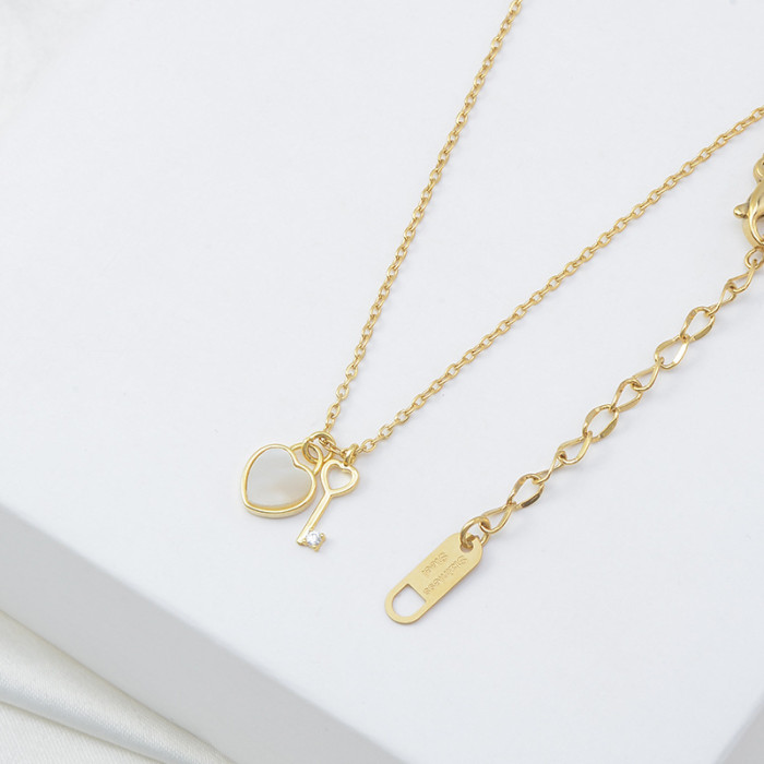 Trendy Temperament Clavicle Chain Women's  Shell Necklace Simple Fashion Key Necklace jewelry