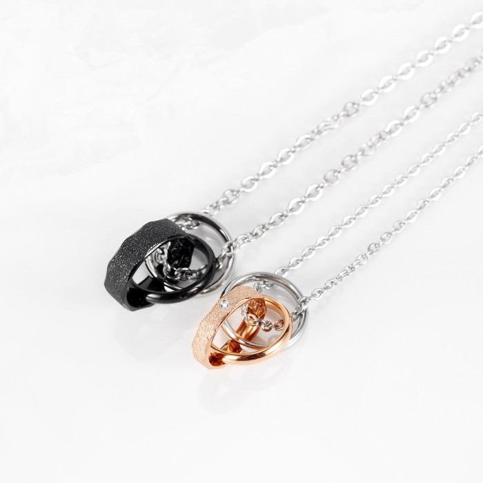 Fashion Interlocked Circle Pendant Couple Necklace Women Men Jewelry Stainless Steel Wedding Jewelry Gift