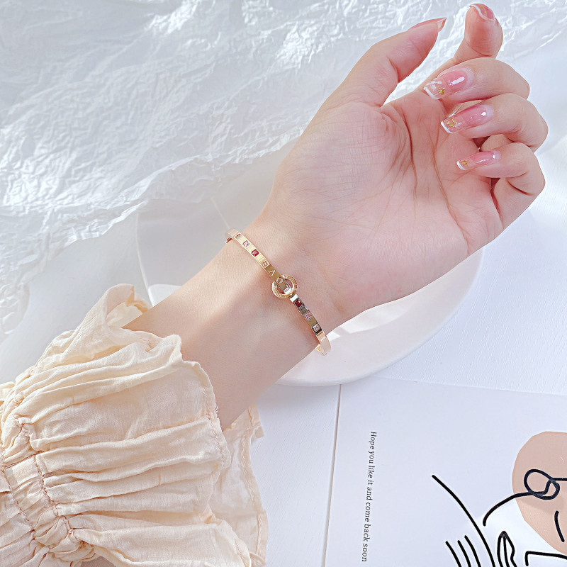 3 Colors Gold Love Letter Bracelets Simple Europe Style Zinc Alloy Bracelets For Women Bangles Jewelry Gifts Drop Shipp