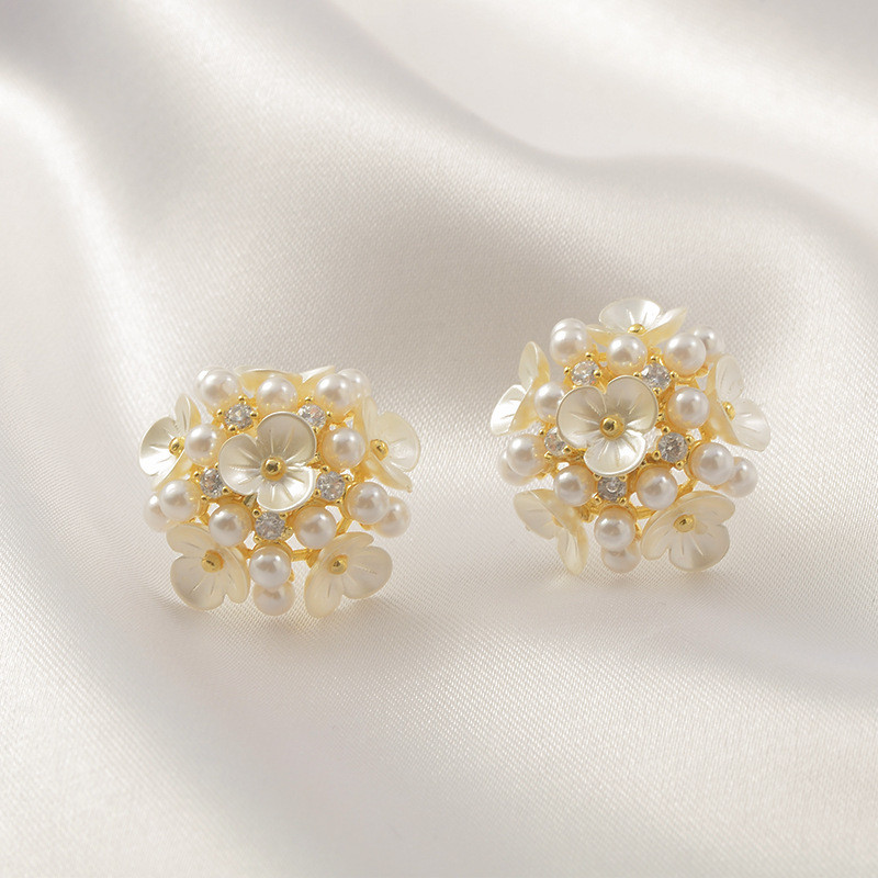 New Statement Earings Fashion Jewelry Fireworks Simulated Pearl Flower Stud Earrings For Women Bride Wedding Wholesale