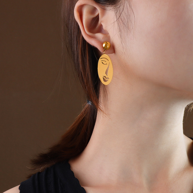 New Arrival Abstract Stylish Hollow Out Face Dangle Earrings Girls Statement Drop Earrings