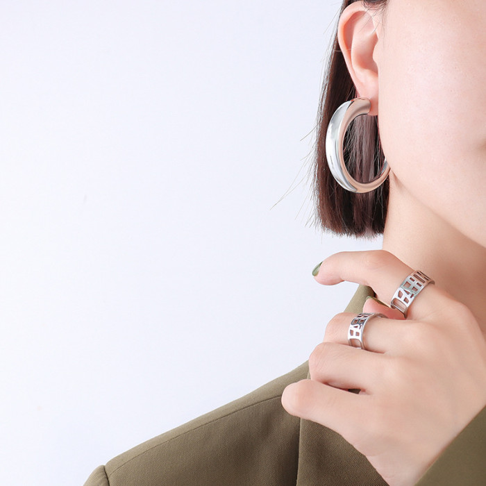 Stainless Steel Jewelry Minimalist Round Hollow Hoop Earrings Charm Gold Metal Waterproof Earrings Gift