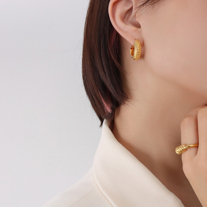 2022 New Fashion Gold Color Metal C Shape Dot Hoop Earrings for Women Female Statement Earrings Party Jewelry
