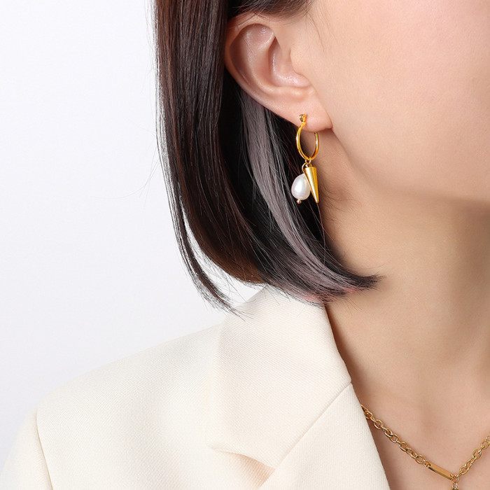 Punk Hoop Earrings for Women Gothic Exaggeration Piercing Jewelrys Long Rivet Pearl Round Earring