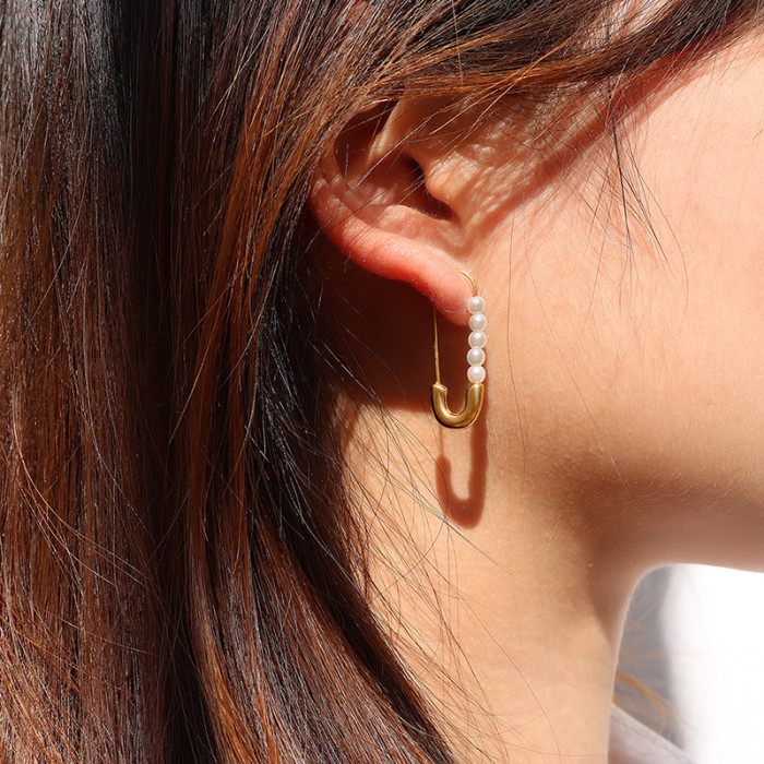 New Design Pearl Irregular Pin Hoop Earring for Woman Fashion Korean Jewelry Luxury Sexy Girl's Party Wear Earrings