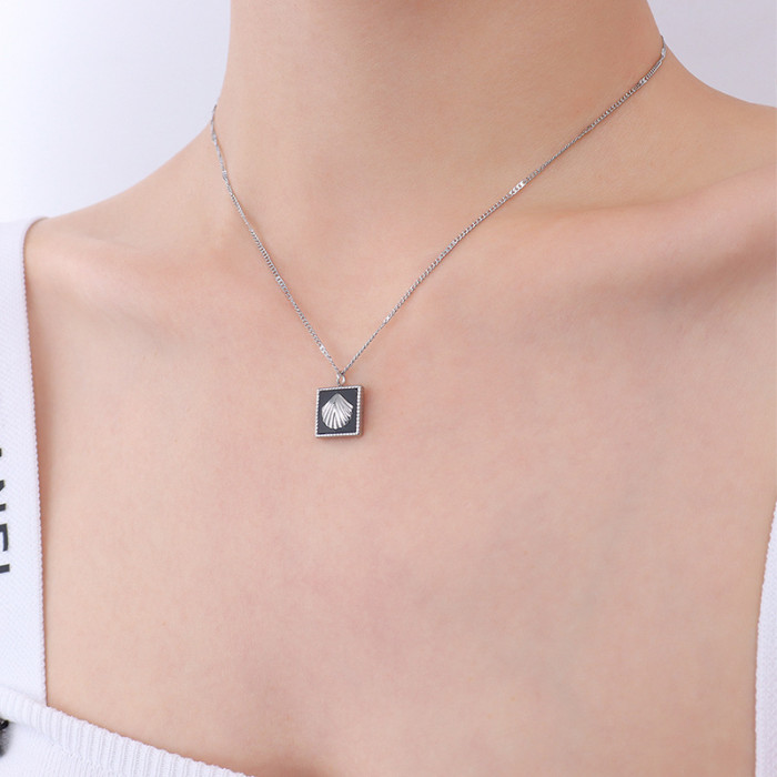 High Sense Korean Trend Elegant Shell Geometric Square Stud Earrings for Women Girl Fashion Jewelry Party Gifts