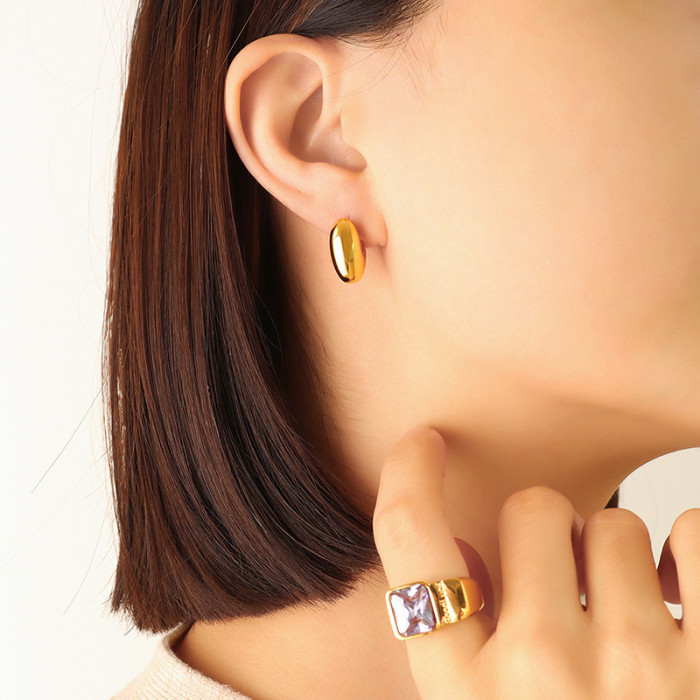 European Fashion Trend Earrings Simple Metal Wind Oval Gaps Stud Earrings for Women Girlfriend Gift
