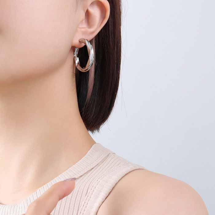 Fashion Twisted Earrings Hoops Earring Women Temperament Retro Gold Color Jewelry