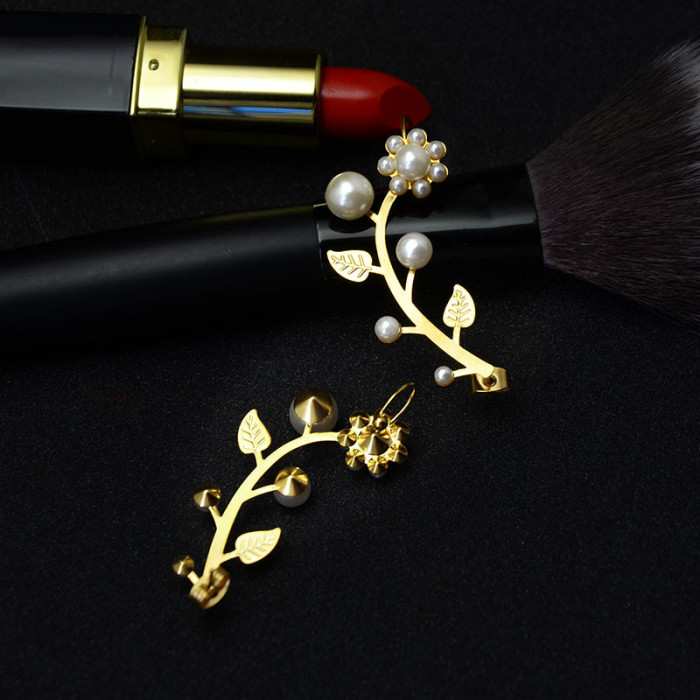 Korean Elegant Pearl Flower Arc Clip Earrings Women No Cuff Metal Ear Piercing Twist Fashiob Gifts Jewelry