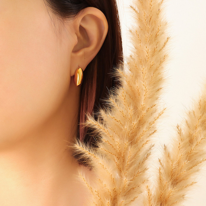 European Fashion Trend Earrings Simple Metal Wind Oval Gaps Stud Earrings for Women Girlfriend Gift