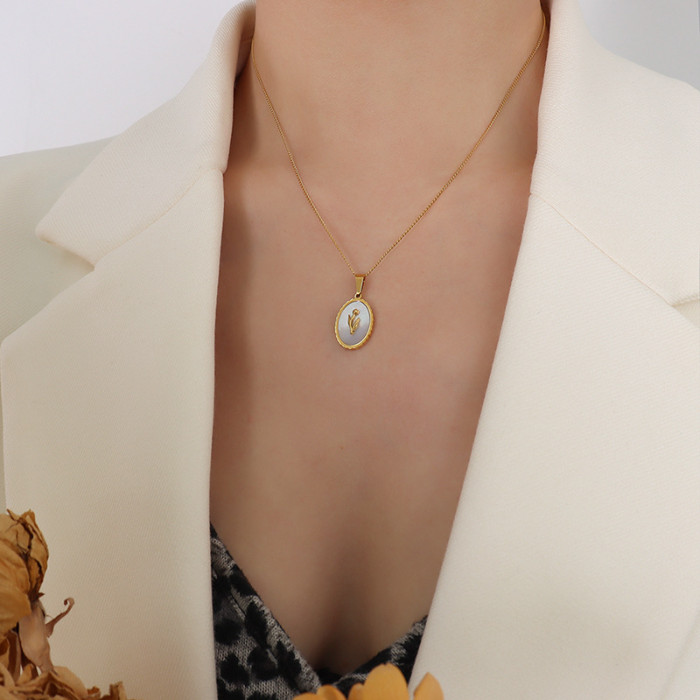 Tulip Flower White Seashell Necklace Oval Gold Elegant Chic Luxury Pendant Necklace for Women Birthday Jewelry