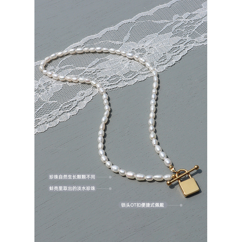 French Romantic Charming Gentle Soft Fresh Water Rice Pearl Love OT Buckle Short Necklace Clavicle Chain Woman