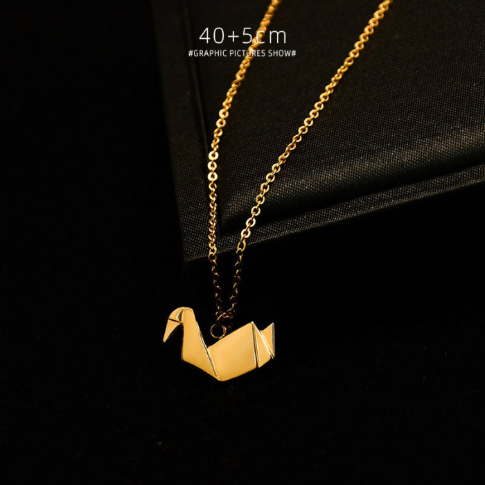 Romantic Thousand Paper Cranes Pendant Necklace for Women High Quality 18K Stainless Steel Metal Texture Choker Necklace