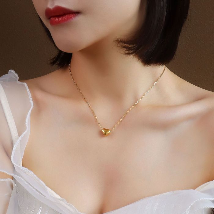 Stainless Steel Heart Necklace Golden Luxury Necklace Women Fashion Jewelry Wholesale 2022