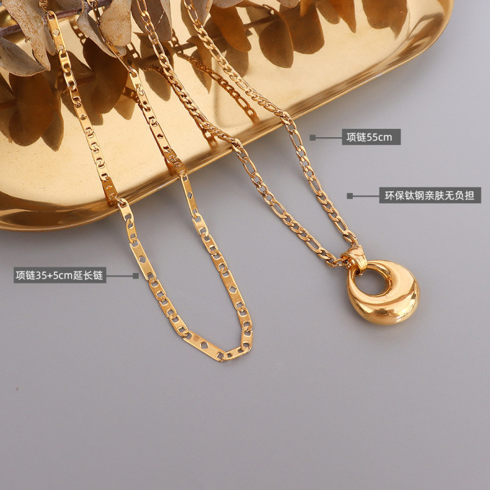 Golden Hollow Oval Necklace for Women Jewelry Charming Pendant Chain 18K Choker