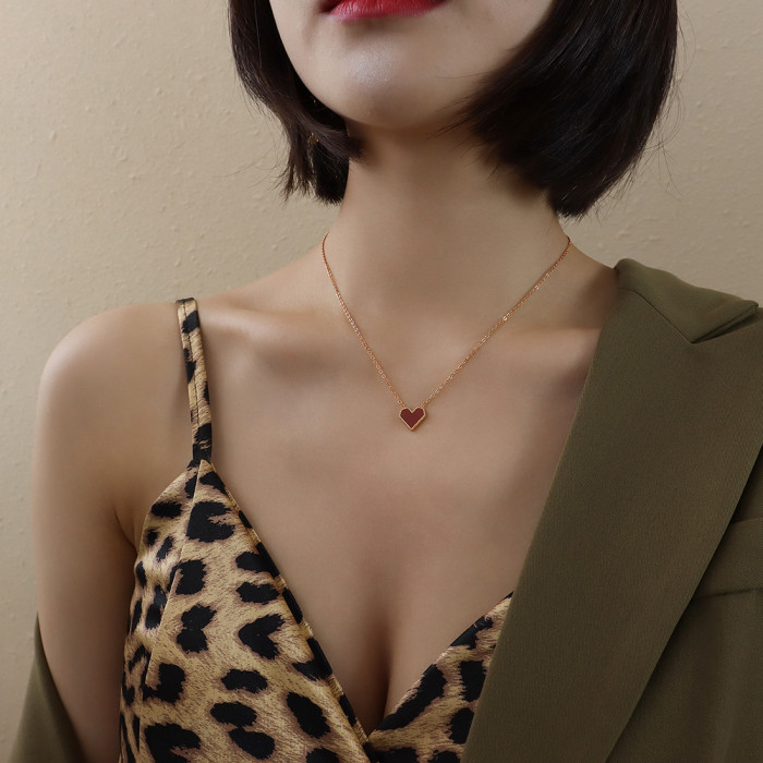 New French Style Love Heart Clavicle Acrylic Necklace Titanium Steel Heart Necklace Small Waist
