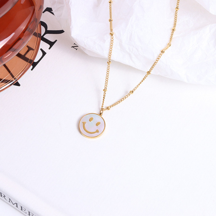 French Choker Retro Smiling Face Necklace Clavicle Chain Steel White Seashell Design