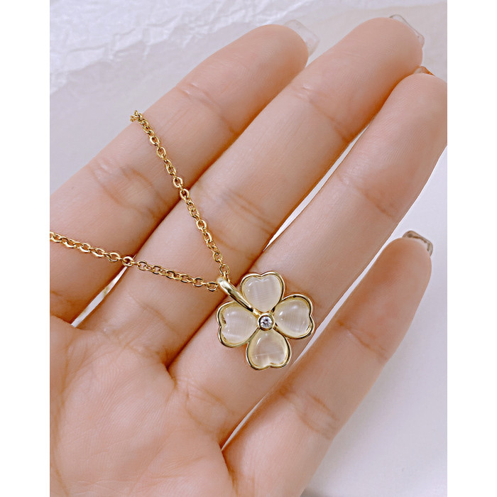 Authentic Four Leaf Clover Charm Necklace Ladies Silver Lucky Clover Jewelry