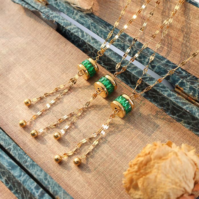 New Arrival Light Luxury Emerald Tassel Pendant Necklaces For Women Stainless Steel Zircon Stone Pendant Necklace Trendy Jewelry