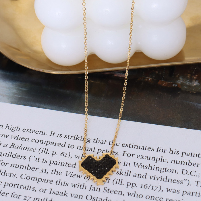 New Black Zircon Heart Pendant Necklace for Women Gold Chain Choker Necklaces Simple Fashion Jewelry Collar