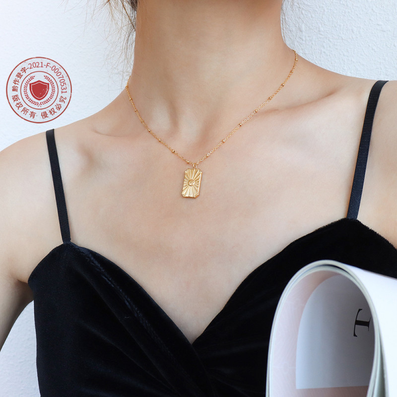 Stainless Steel Jewelry Square Brand Chrysanthemum Pendant Necklace Simple Fashion Clavicle Chain