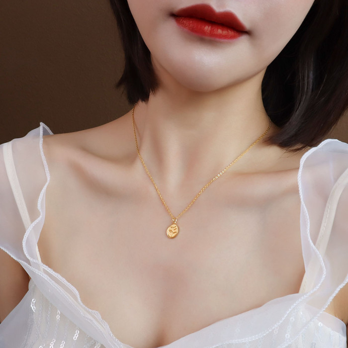 New Simple Gold Color Oval Shaped Engraving Leaves Branch Copper Pendant Sweater Necklace for Women Party Jewelry