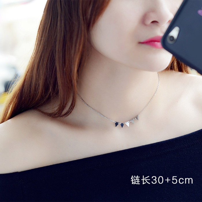 Hot New Triangle Necklace Female Korean Small Fresh Geometric Triangle Pendant Necklace for Women Jewelry