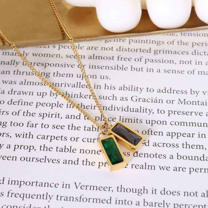 Titanium Steel French Green Zircon Pendant Necklace for Women Girls Choker Chain Dating Charm Jewelry Wholesale