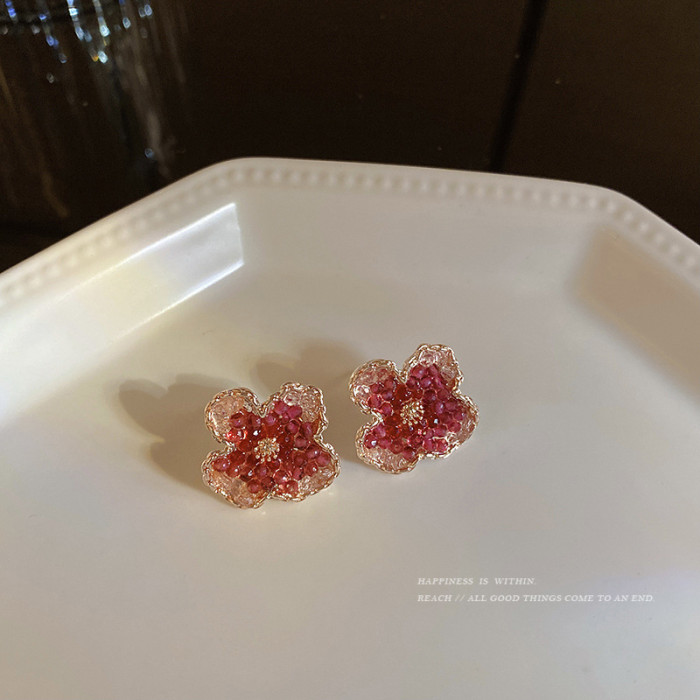 New Fashion Cherry Blossom Earrings Inlaid Pink Zircon Earrings Ladies Simple and Popular Earrings