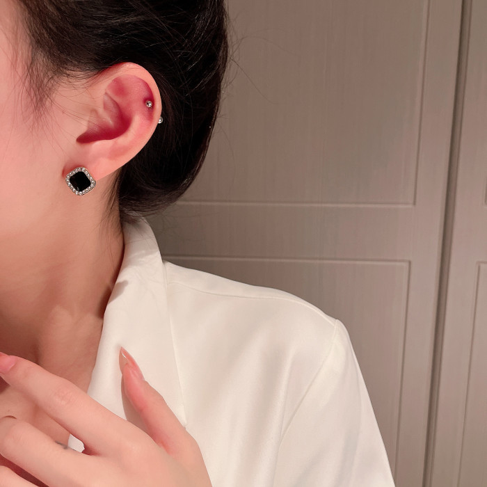 Origin Summer Korean Fashion Enamel Geometrical Square Stud Earings for Women French Black White Color Earings Jewelry Wholesale