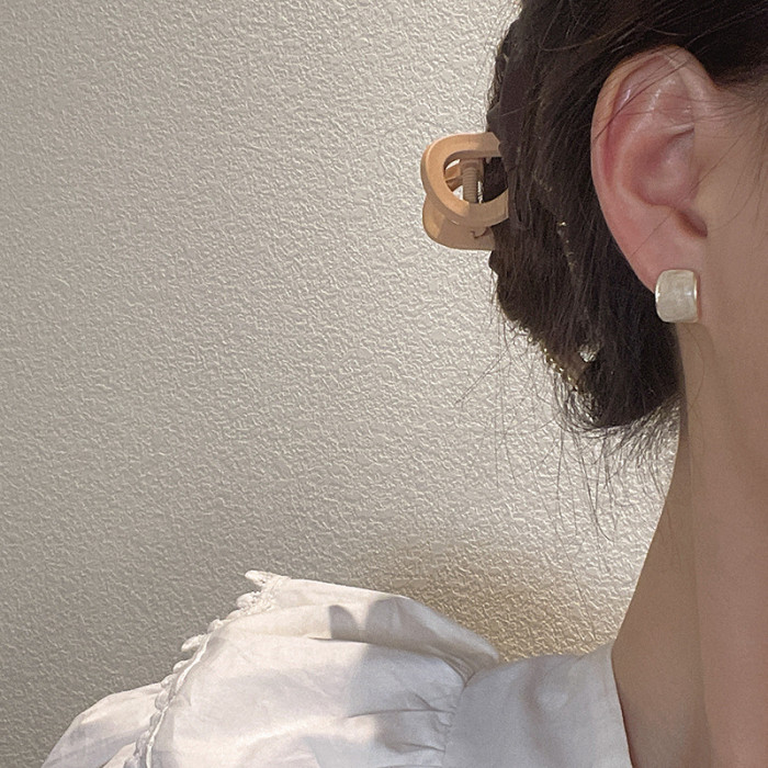 Fashion Jewelry Brown Enamel Earrings Popular Design Vintage Temperament Geometric Square Stud Earrings For Women Girl Gifts