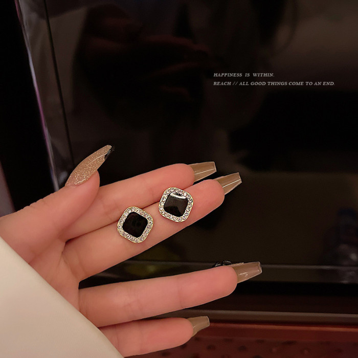 Origin Summer Korean Fashion Enamel Geometrical Square Stud Earings for Women French Black White Color Earings Jewelry Wholesale