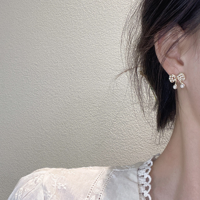 New Pearl bow Stud Earrings Pearl Earring Women Girl Party Personality Trendy Jewelry Gift
