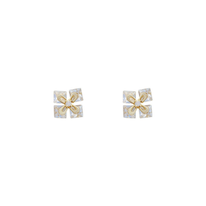 Delicate Romantic White Flower Stud Earrings with Tiny Cz Paved Gold Color Earring for Cute Girls Lady Women Shiny