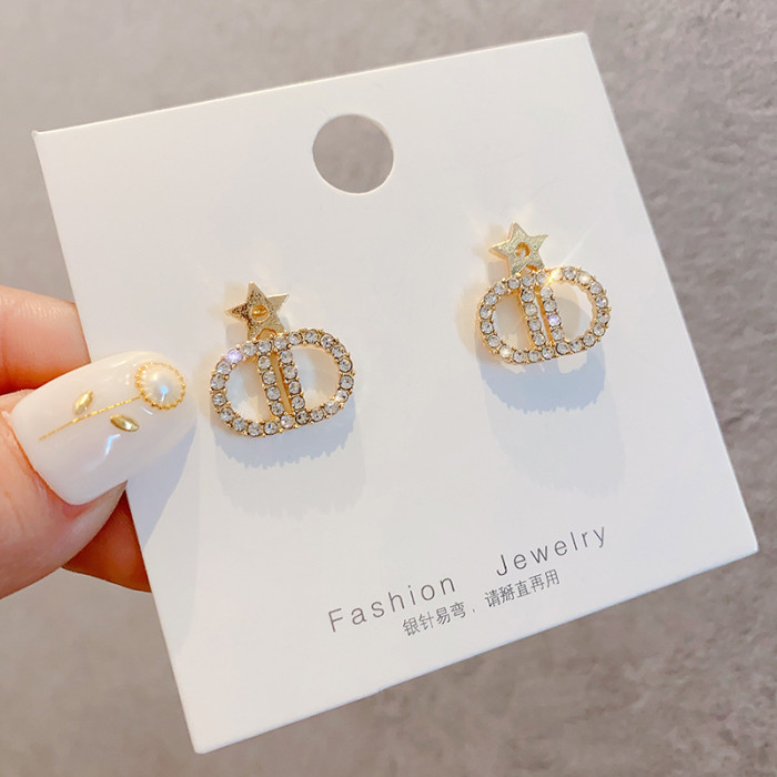 New Korean Rhinestone Flash Stud Earrings Exquisite Zircon Letter D Word Earrings For Women Fashion Jewelry Gift Accessories