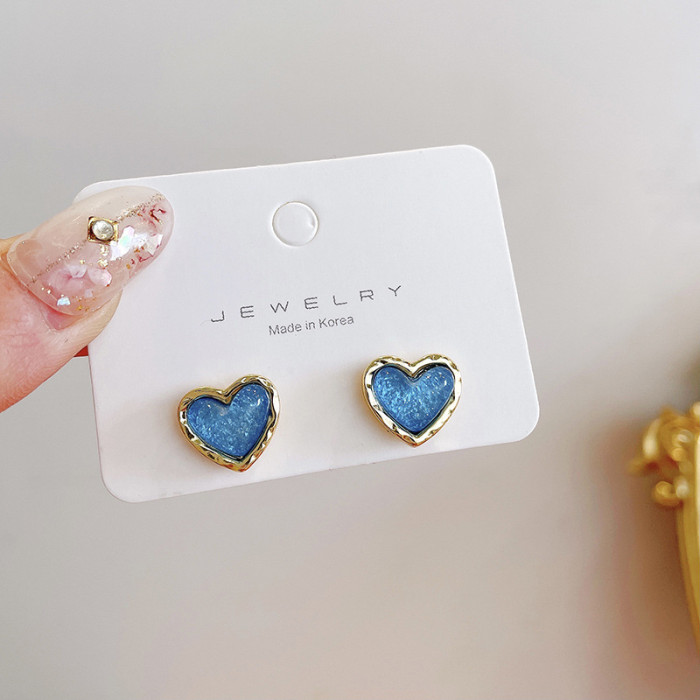 Vintage Trendy Blue Heart Enamel Stud Earrings for Women Girls Luxury Sweet Dripping Oil Alloy Earrings Jewelry Gifts