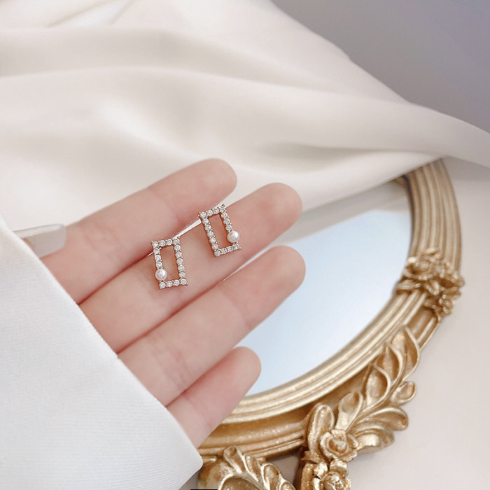 Hollow Zircon Pearl Square Stud Earring for Women Creative Style Party Gift Fashion Jewelry