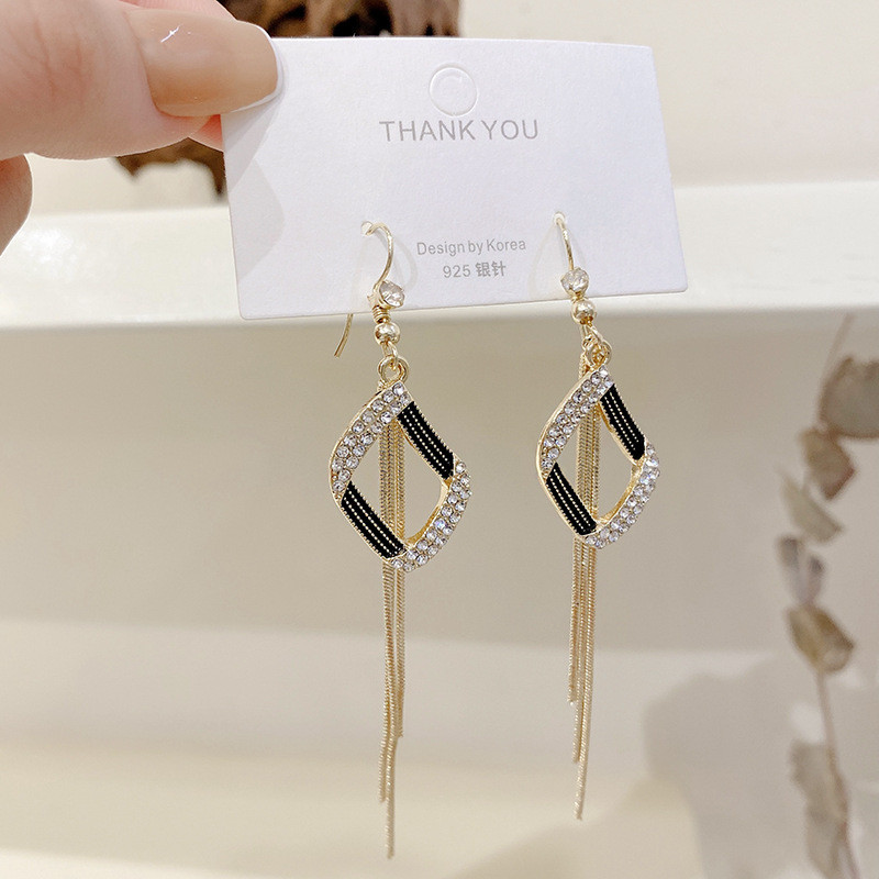 Rhombus Long for Women Korean Promotion Trendy Sequins Design Dangle Earrings Female Delicate Tassel Drop Earrings