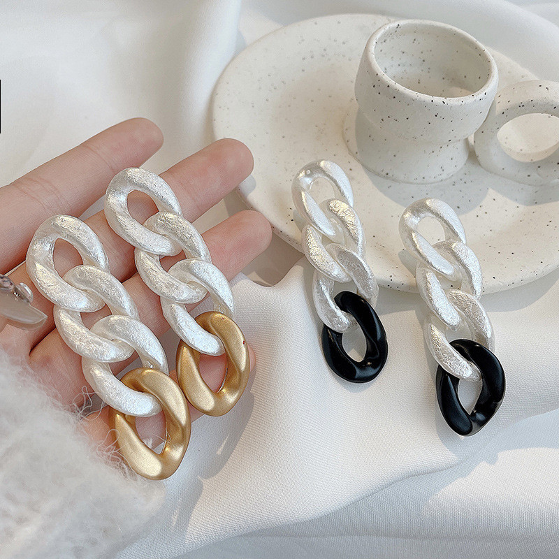 Fashion Acrylic Chain Drop Earrings for Women Korean Punk Bohemia Black White Dangle Earrings Punk Jewelry Gift