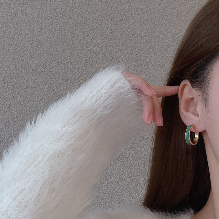 Korean Wide Thick C Shaped Enamel Stud Earring Luxury Curved Red Green Drip Oil Ear Studs Women Fashion Jewelry