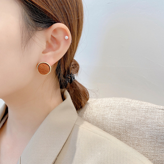Luxury Fashion Velvet Fabric Earrings Round Buttons Elegant Retro Earrings Ladies Fashion Jewelry Gifts