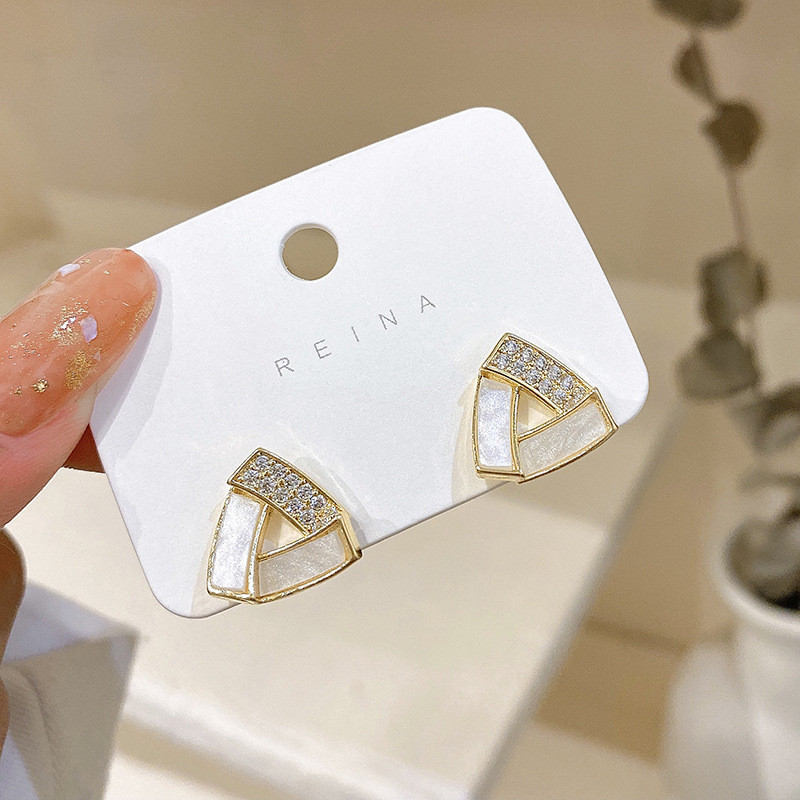 Korean Vintage Geometric Triangle Stud Earring For Women Hollow white Earrings Fashion Jewelry Trend Accessories