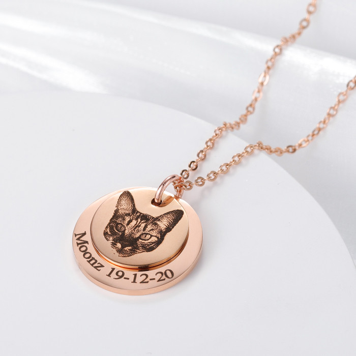 Stainless steel Pet Portrait Necklace Personalized Dog Mom Gift Custom Pet Memorial Engraved Necklace Pet Memorial Jewelry