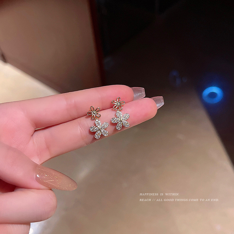 2022 New Arrival Stud Earrings Pearl Women Trendy Zircon Flower Earrings Spring Small Korean Elegant Flower Jewelry