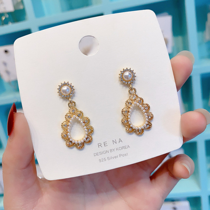 Vintage Hollow Water Drop Pearl Earrings High Court Style Earrings Baroque Diamond Water Drop Pendants Korean