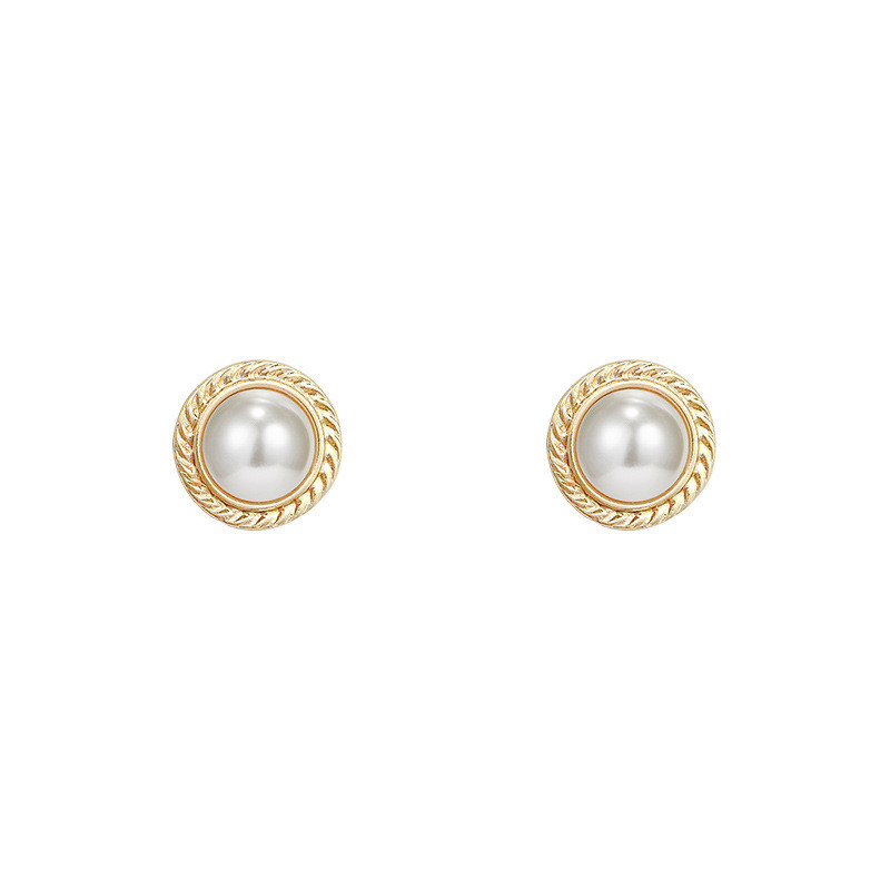 High Quality Simulated Pearl Round Stud Earrings Temperament Retro Gold Plated Earring Female Jewelry